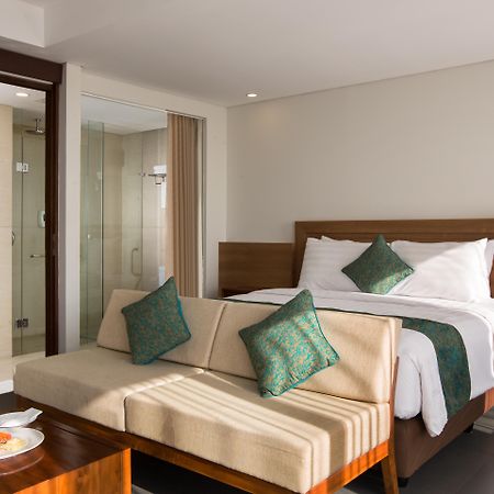 Paragon Hotel Seminyak Екстериор снимка