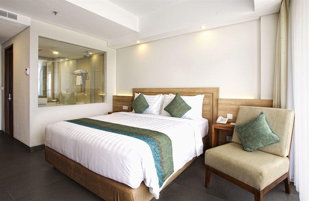 Paragon Hotel Seminyak Екстериор снимка