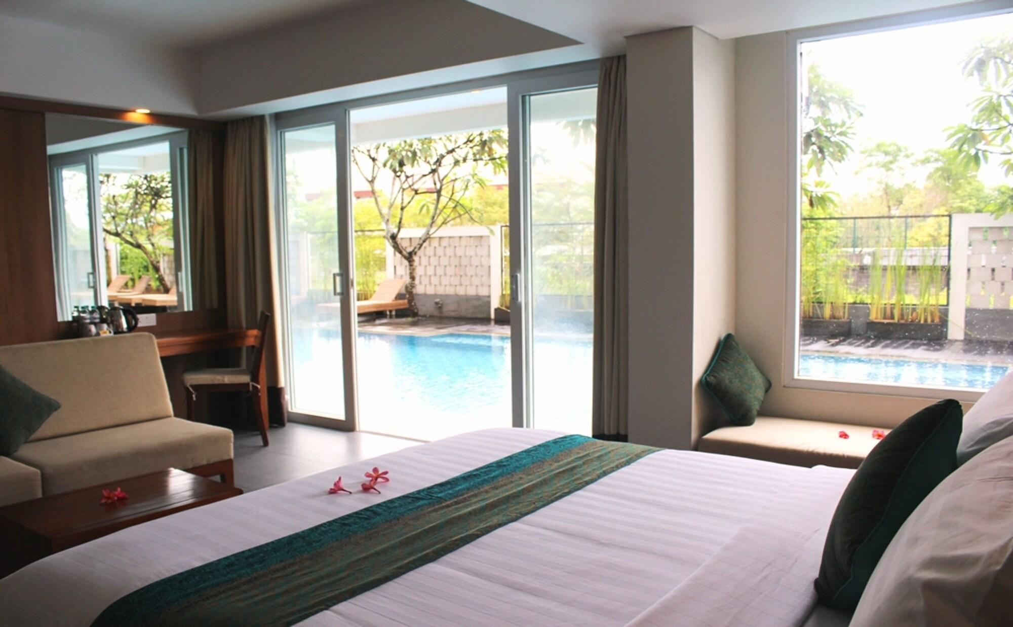 Paragon Hotel Seminyak Екстериор снимка