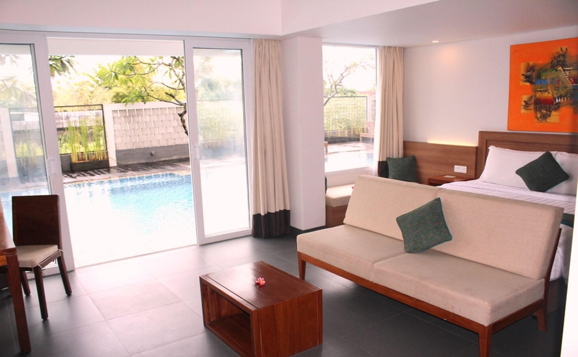 Paragon Hotel Seminyak Екстериор снимка