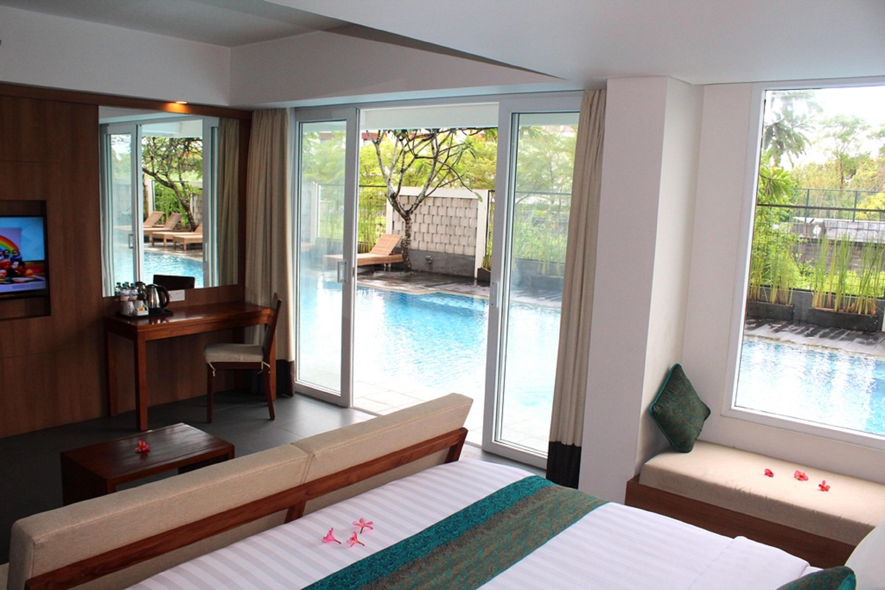 Paragon Hotel Seminyak Екстериор снимка