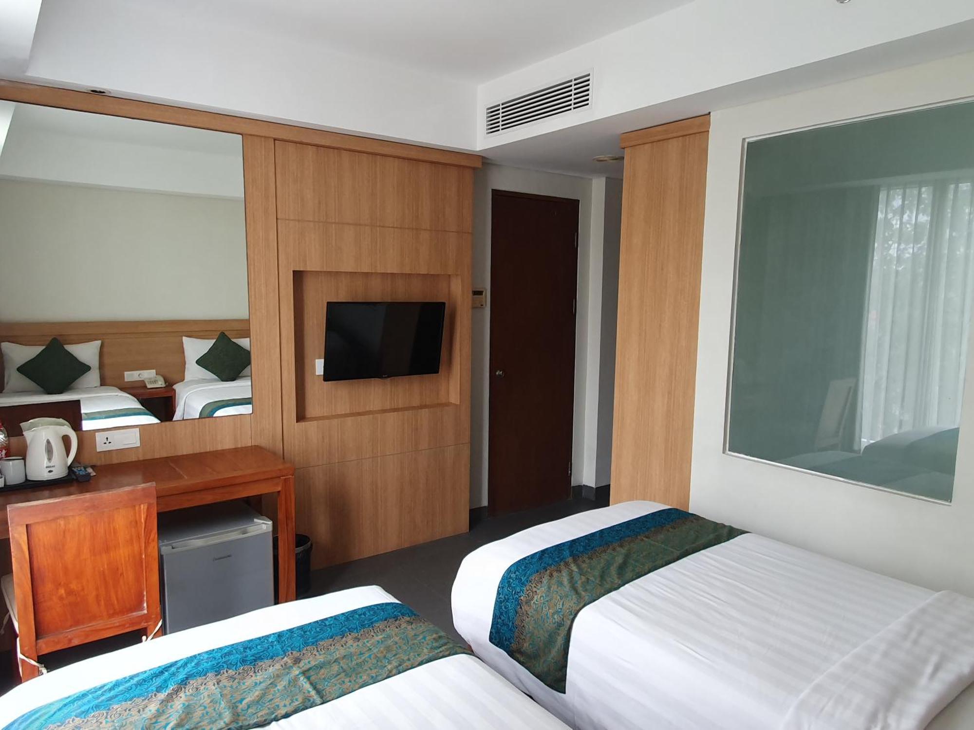 Paragon Hotel Seminyak Екстериор снимка