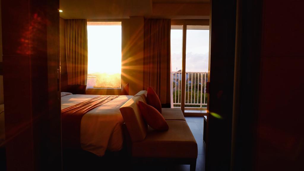 Paragon Hotel Seminyak Екстериор снимка
