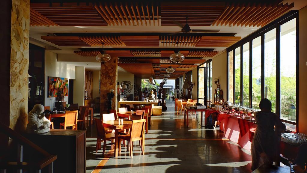 Paragon Hotel Seminyak Екстериор снимка